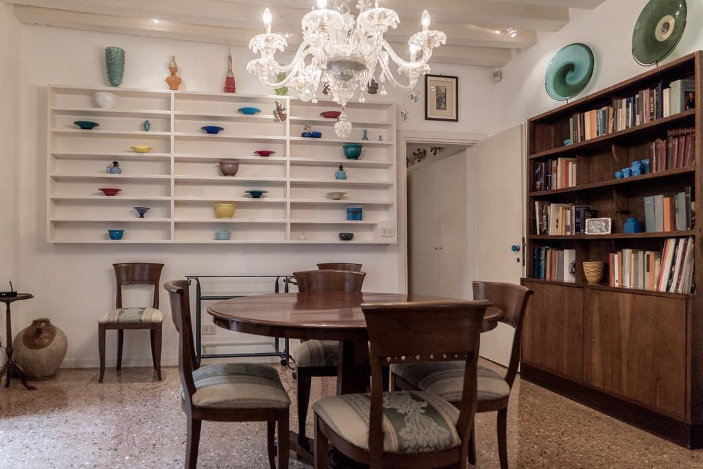 Accademia Terrazza Apartment Venesia Bagian luar foto