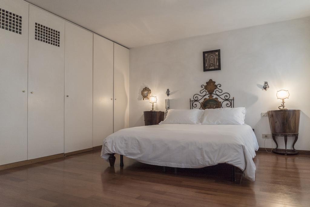 Accademia Terrazza Apartment Venesia Bagian luar foto