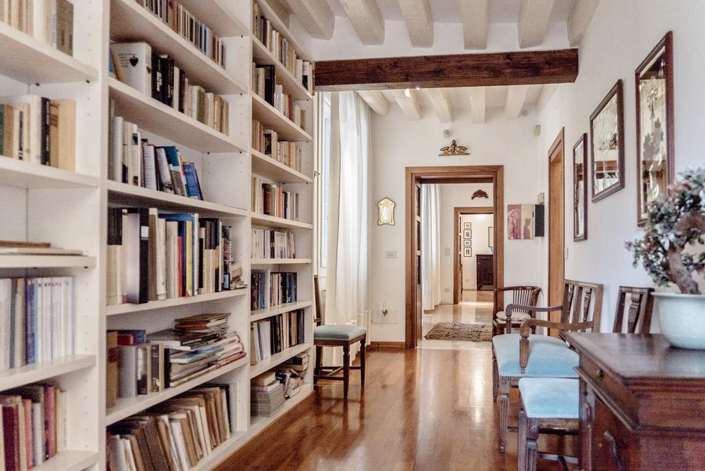 Accademia Terrazza Apartment Venesia Bagian luar foto